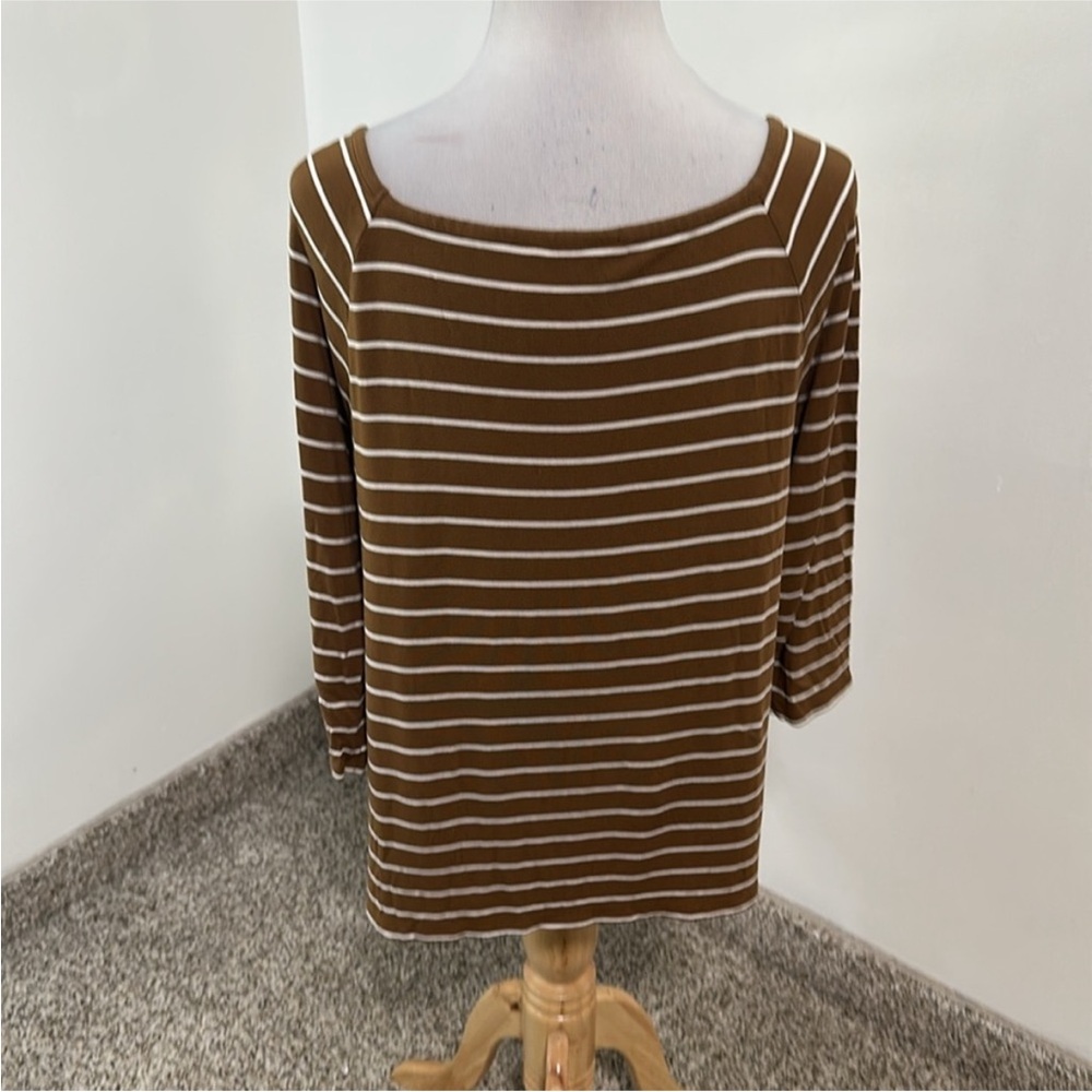 đ Bundle of 6 Womanâs Tops/Dress Size Medium - Picture 3 of 14